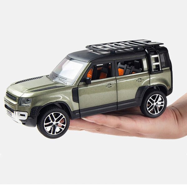 1:24 Defender Die Cast Metal Light & Sound Discount